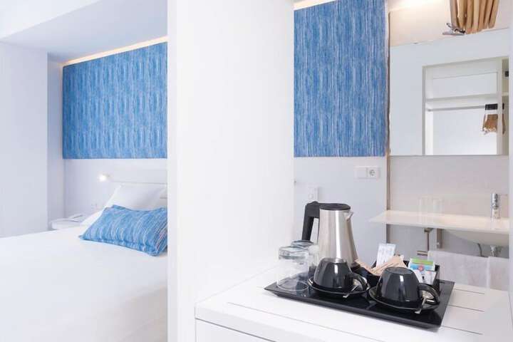 Room 82 of 282