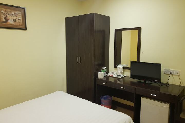 Room 20 of 40