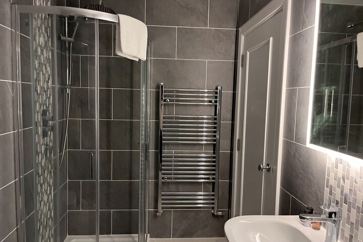 Room 13 of 25