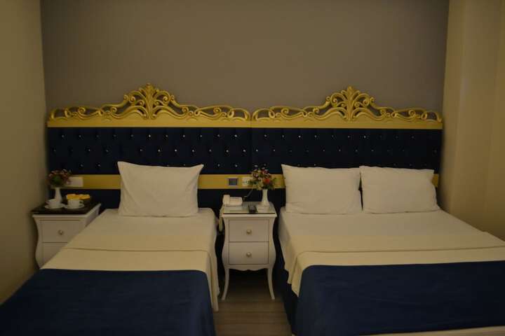 Room 7 of 74