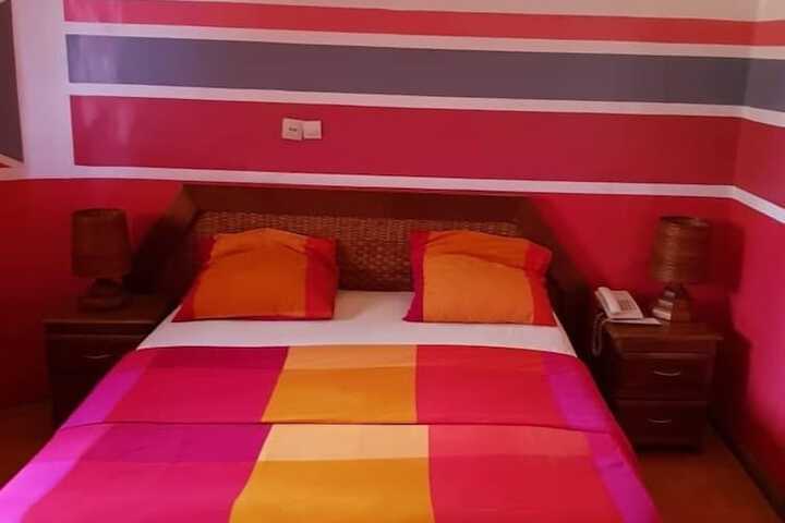 Room 16 of 24