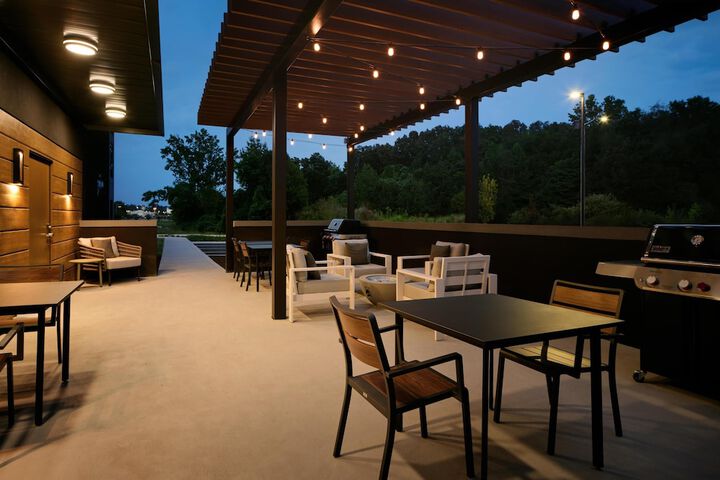 Terrace/Patio 28 of 34
