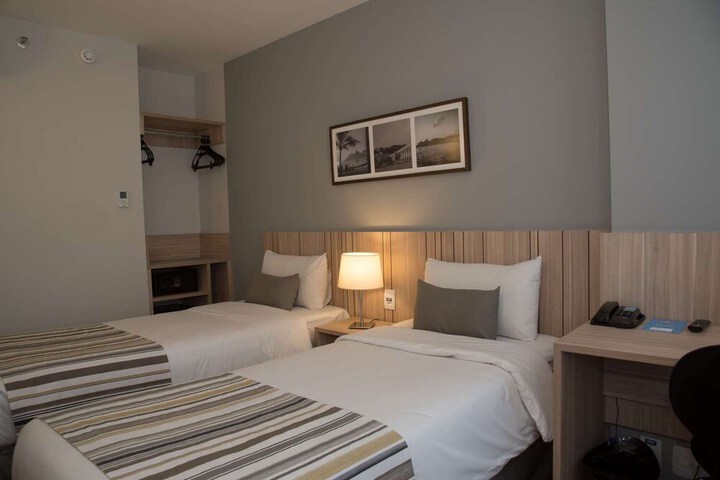 Room 26 of 54