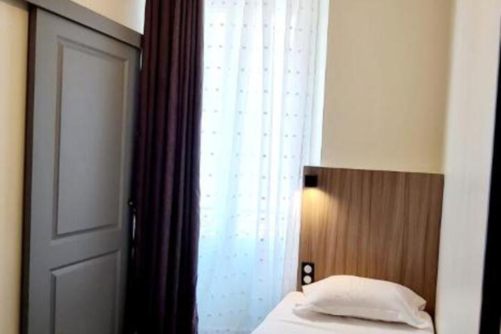 General 23 of 27