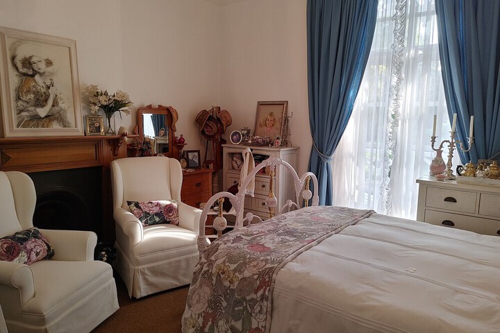 Room 15 of 61