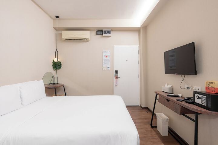 Room 37 of 95