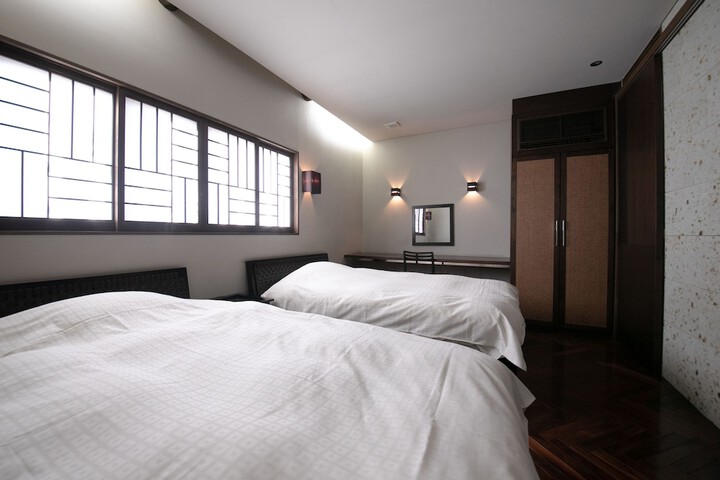 Room 25 of 115