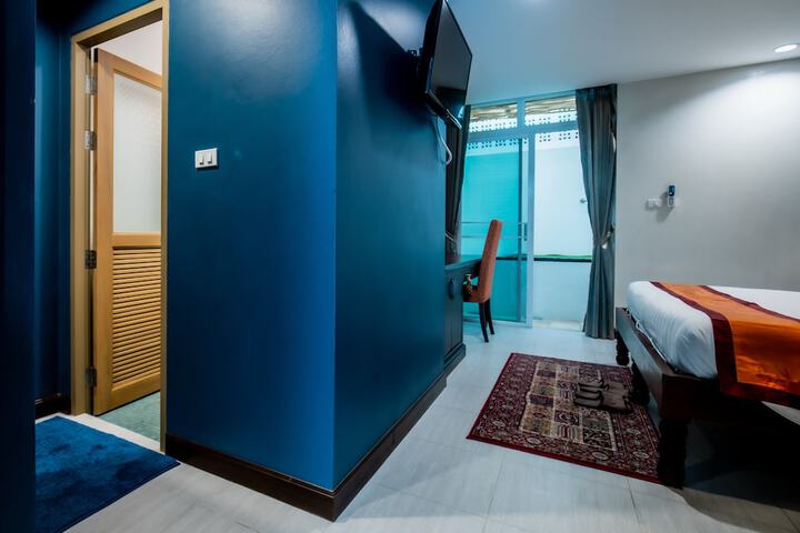 Room 26 of 122