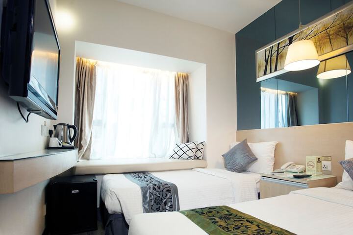 Room 5 of 22