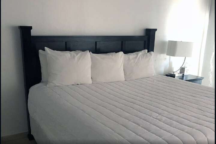Room 9 of 47