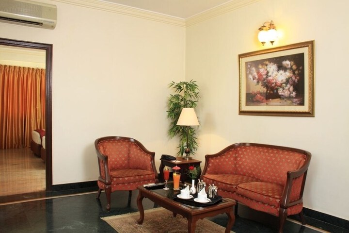 Room 25 of 57