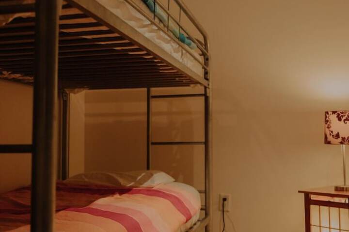 Room 32 of 91