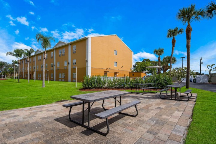 BBQ/picnic area
