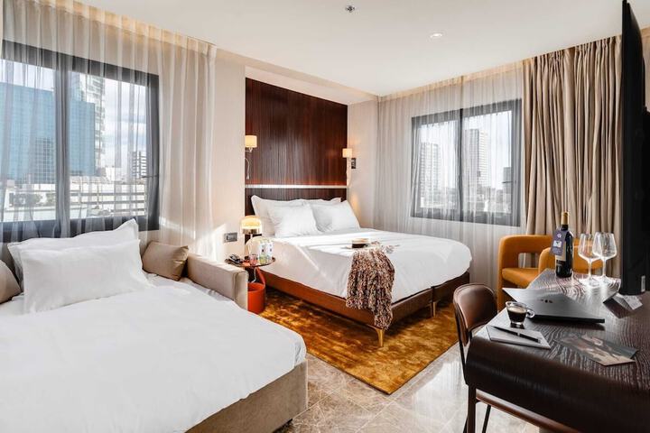 Room 14 of 35