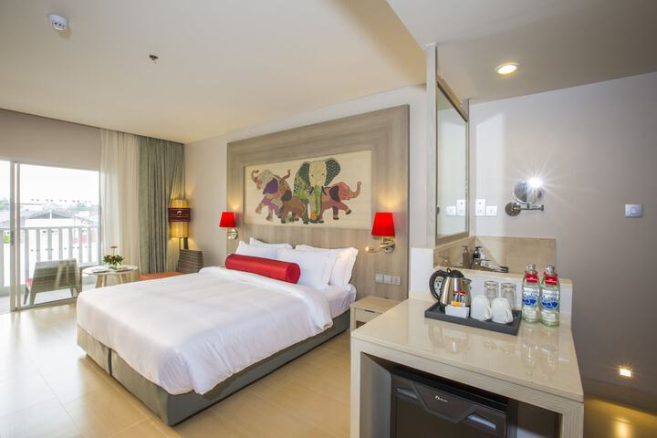 Room 48 of 220