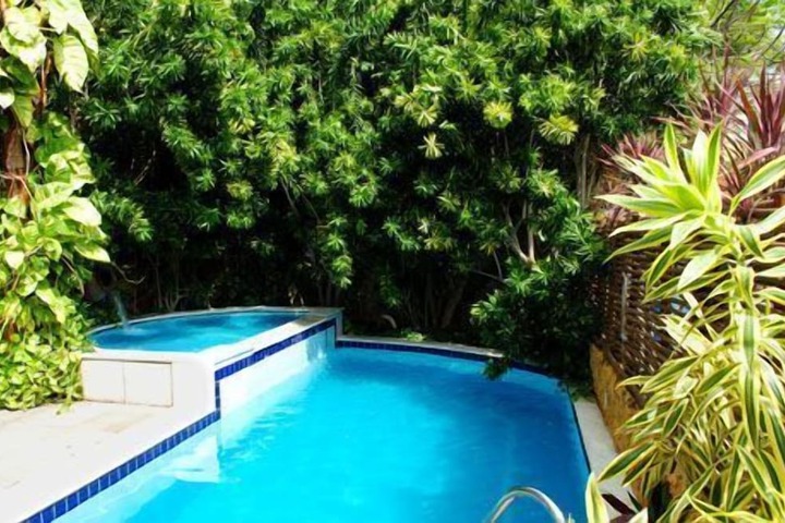 Pools & Facilities