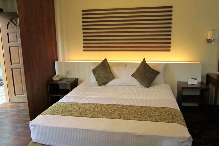 Room 9 of 47