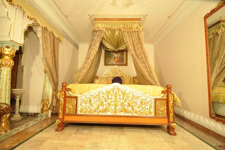 Room 15 of 57