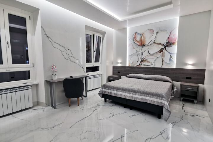 Room 4 of 34