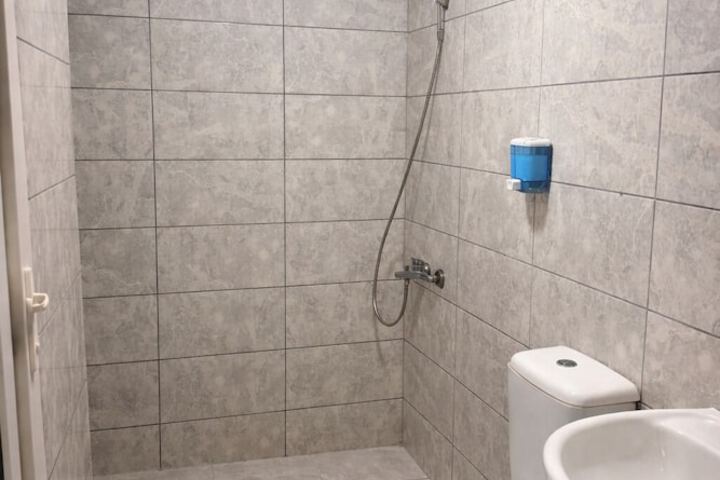 Room 8 of 23