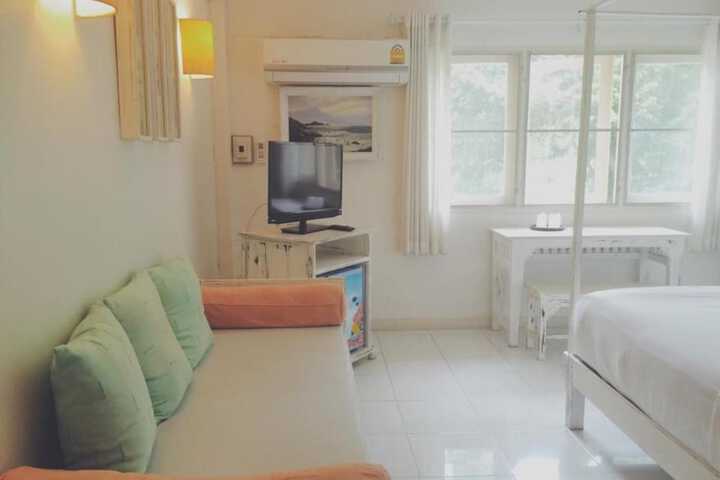 Room 19 of 50
