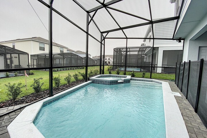 Pool 17 of 18