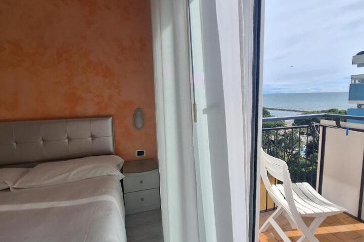 General 6 of 100