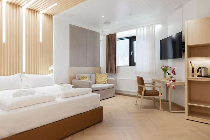 Room 35 of 75
