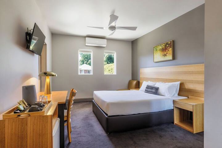 Room 15 of 35
