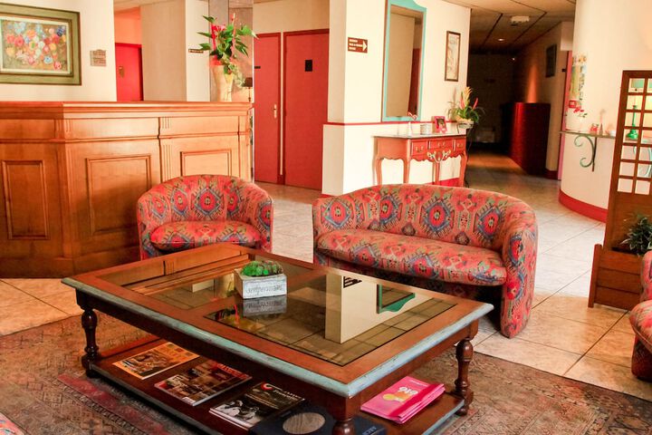 Hotel Interior 3 of 27