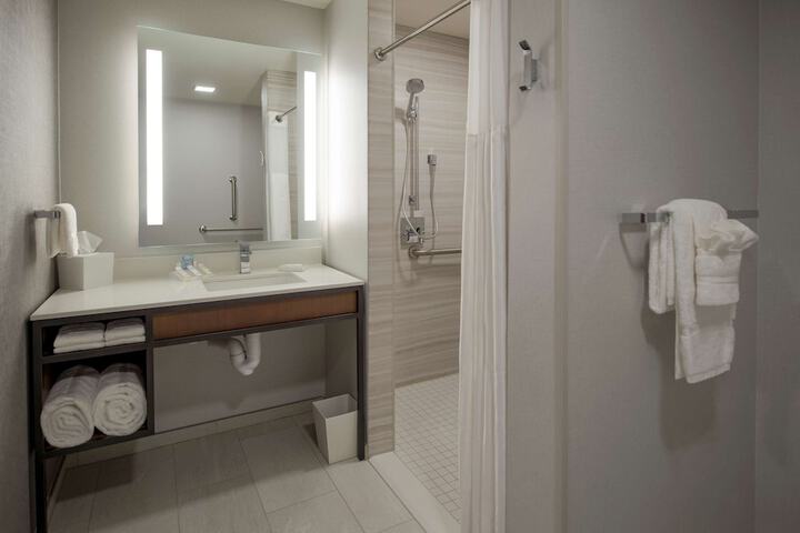 Bathroom shower