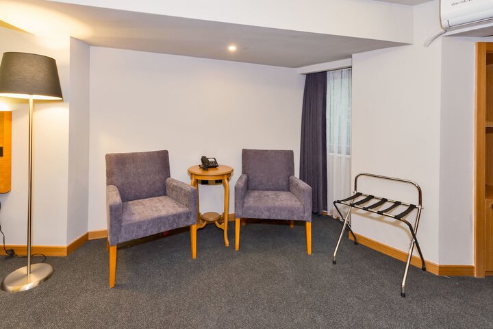 Room 25 of 45
