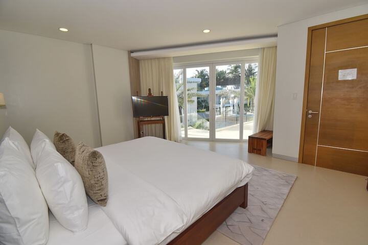 Room 25 of 120
