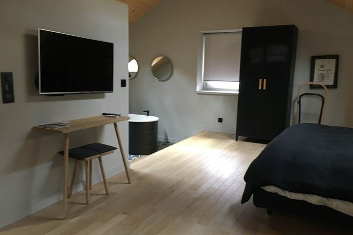 Room 15 of 58