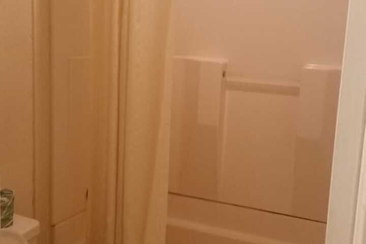 Room 13 of 20
