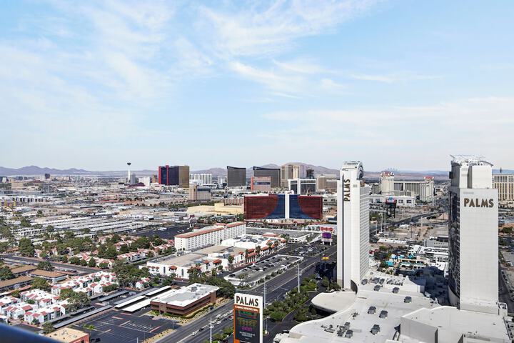Hotel View 592 of 603