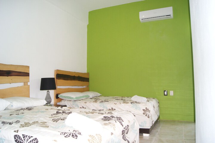 Room 13 of 39
