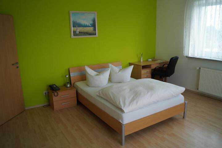 Room 12 of 36