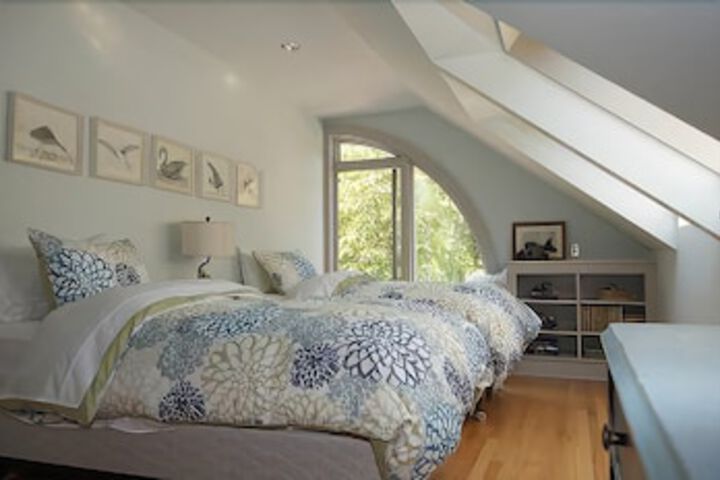 Room 18 of 22