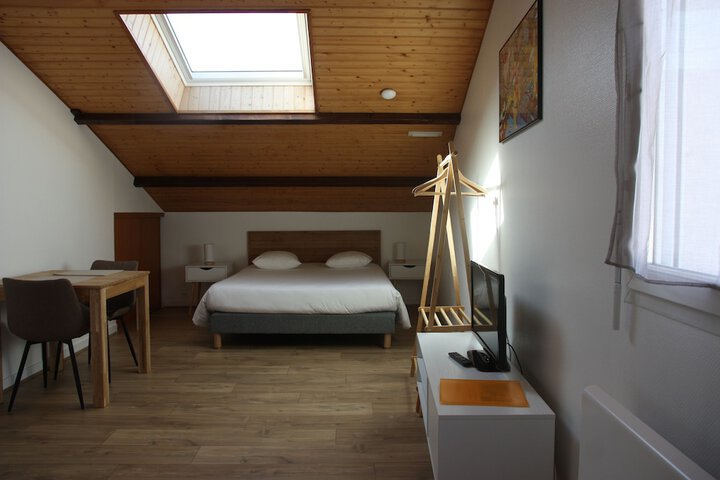 Room 14 of 50