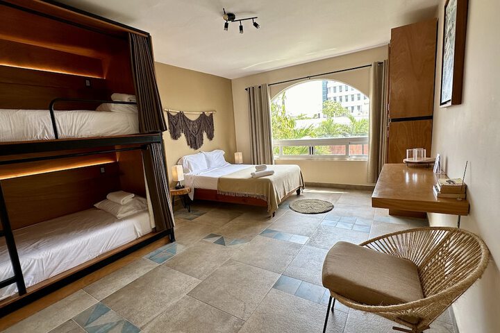 Room 10 of 60