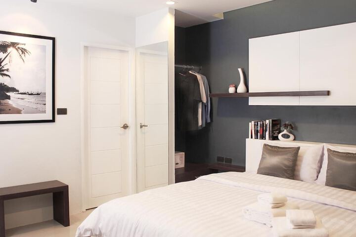 Room 21 of 48