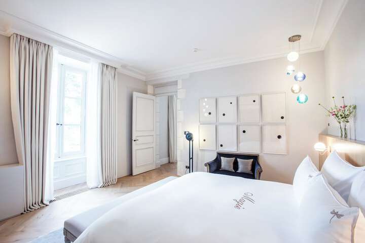 Room 45 of 209