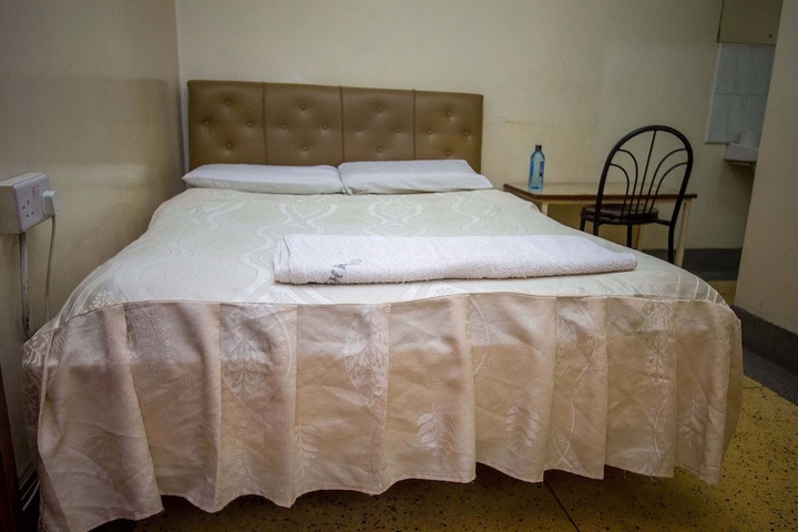 Room 4 of 21