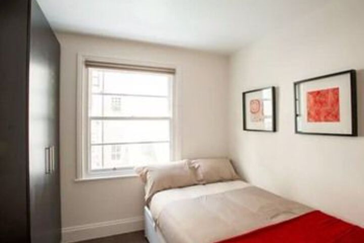 Room 43 of 66