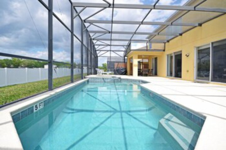 Property Grounds 8 of 38