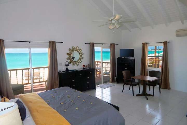 Room 15 of 28