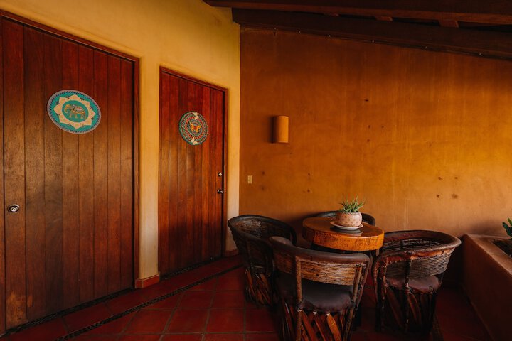 Room 27 of 103