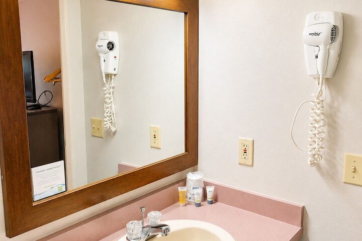 Clean Restrooms