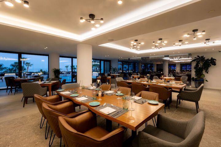 Dining 59 of 92